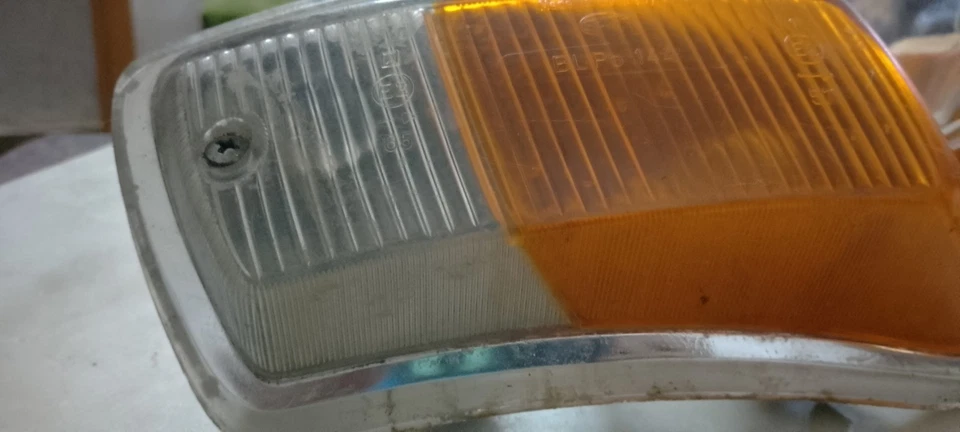 Conjunto de luces indicadoras Saab 99 Hella LH Foto 3 de 4