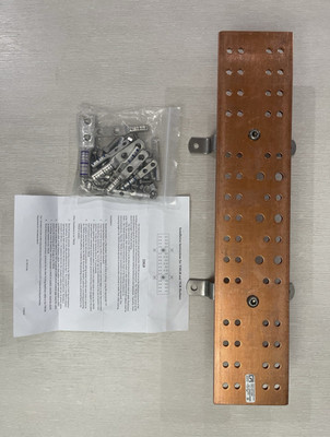 CPI Chatsworth 40158-020 Grounding Busbar Kit 1/4'' x 4'' x 20'' BICSI
