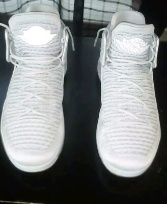 Size 10 Air Jordan 32 Pure Platinum