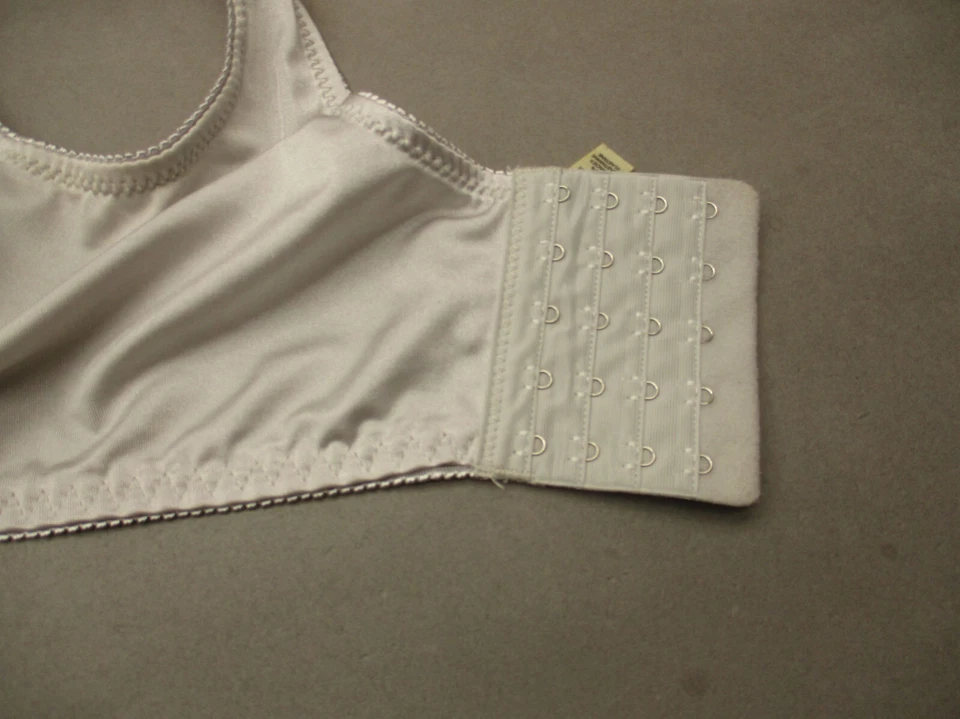 Bralette Rhonda Shear Talla M Mujer Gris Encaje Forrado Inalámbrico 8G Foto 4 de 4