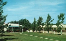 Postcard NY Silver Creek Kreuters Blue Lamp Motel Chrome Vintage PC M3916
