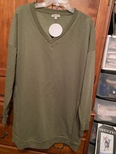 NWT Zenana Outfitters Green Long Style Sweatshirt W/Pockets L/XL