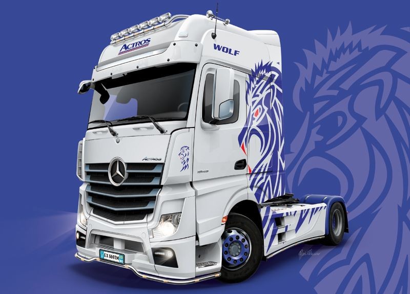 Camion miniature Mercedes Actros MP4 Gigaspace 1/24 Italeri avec cabine détaillée