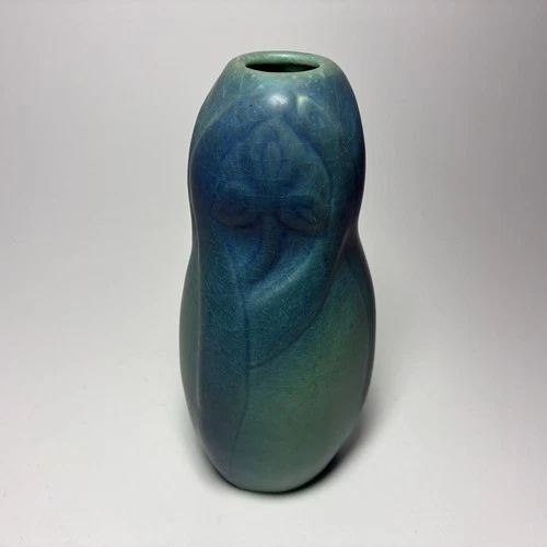 Van Briggle Vintage Art Pottery Blue Spiderwort Ceramic Vase 841