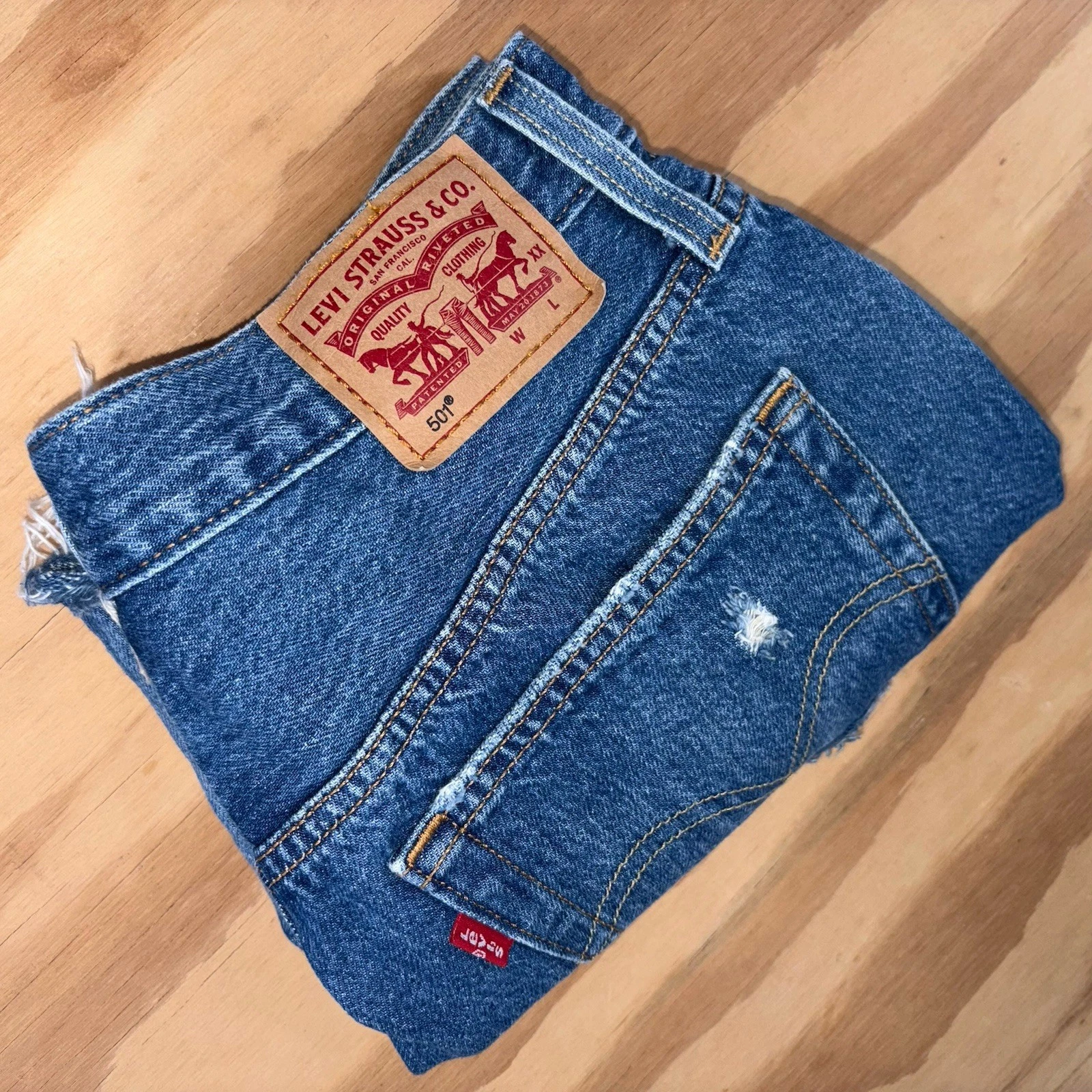 Levi's 501 Cut Off Shorts Distressed Classic Medium Wash Button Fly 28 Raw Hem