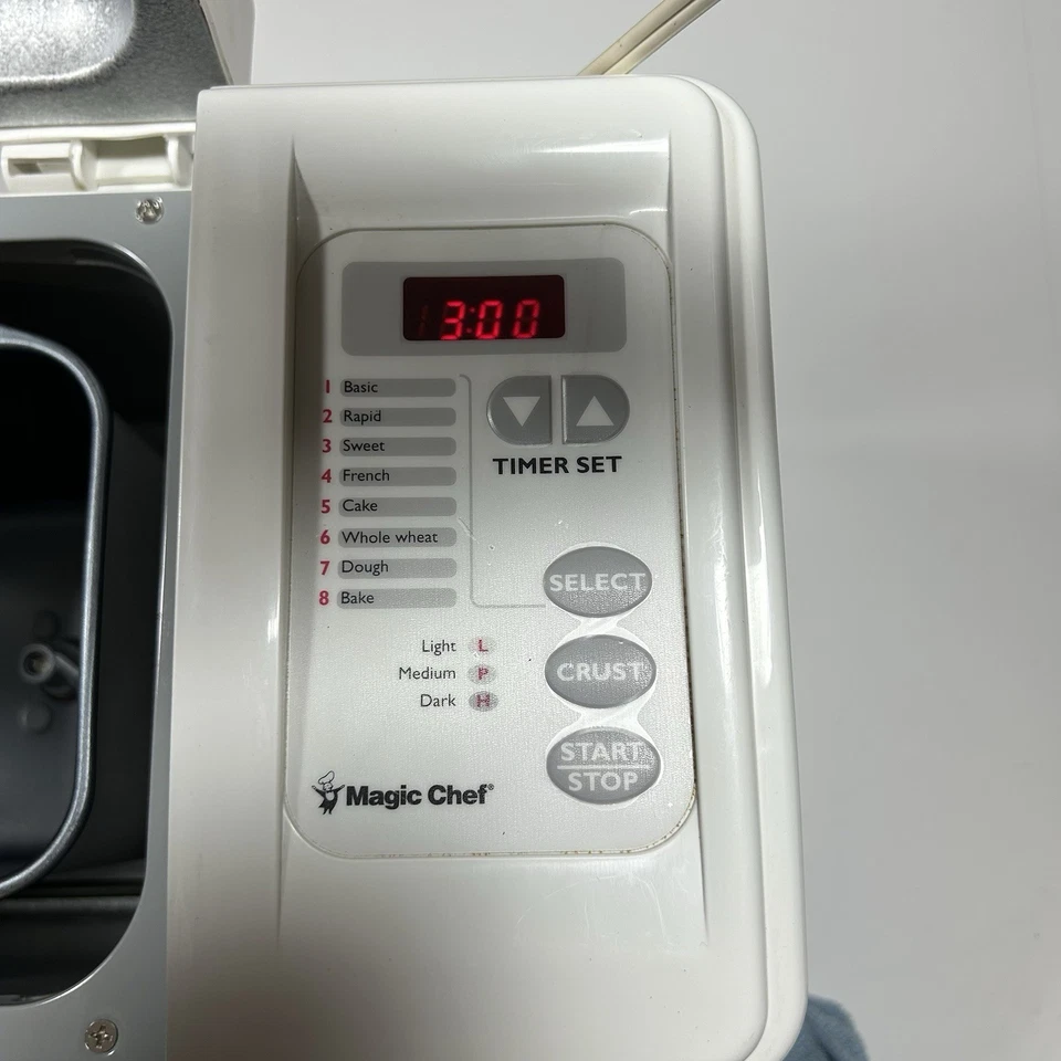 Magic Chef Breadmaker CBM-310 Tested And Working Digital Bread Machine - Image 3 of 4
