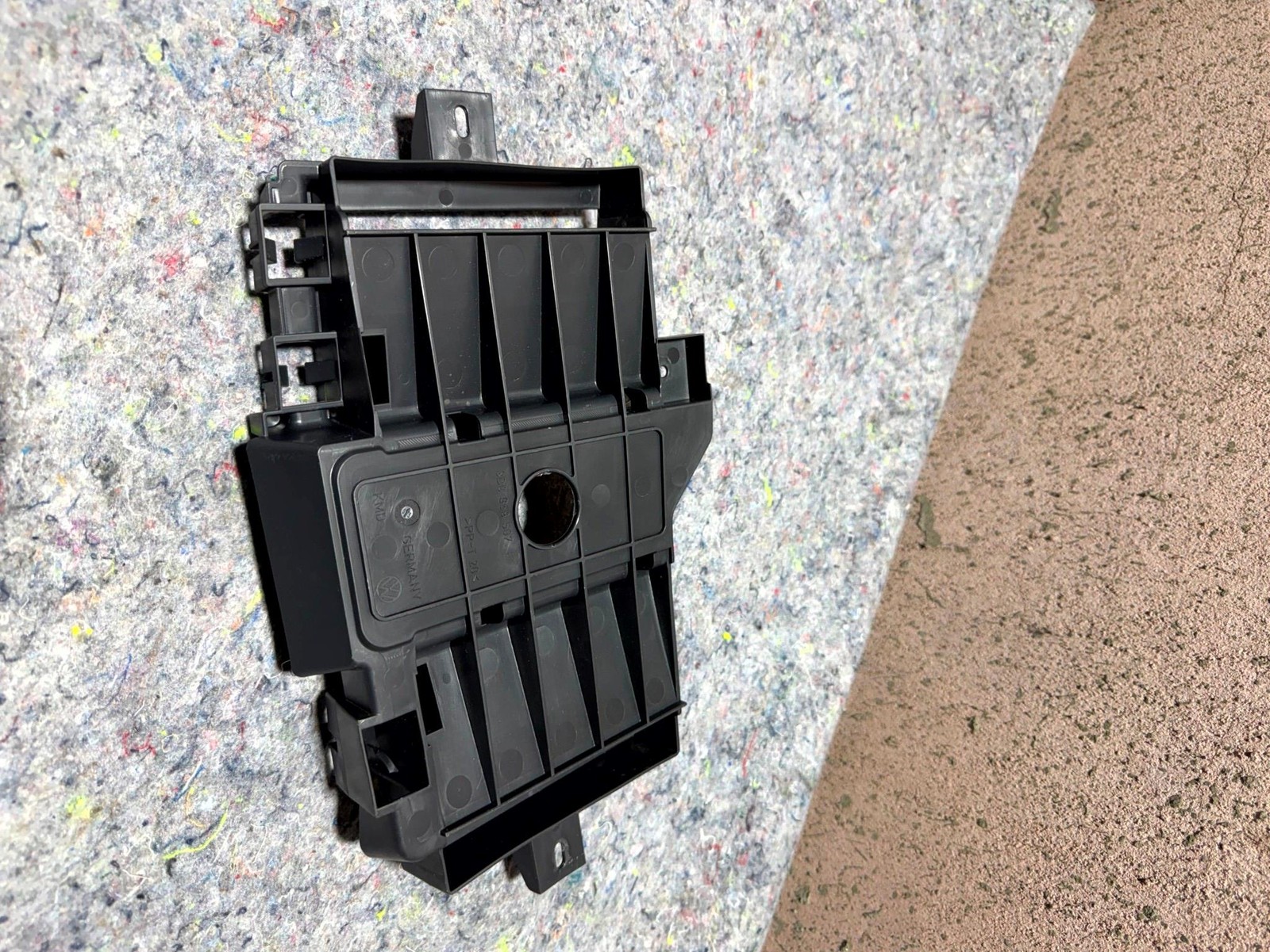 2003-2018 BENTLEY CONTINENTAL FLYING SPUR ECU BRACKET MOUNT 3D0959507F