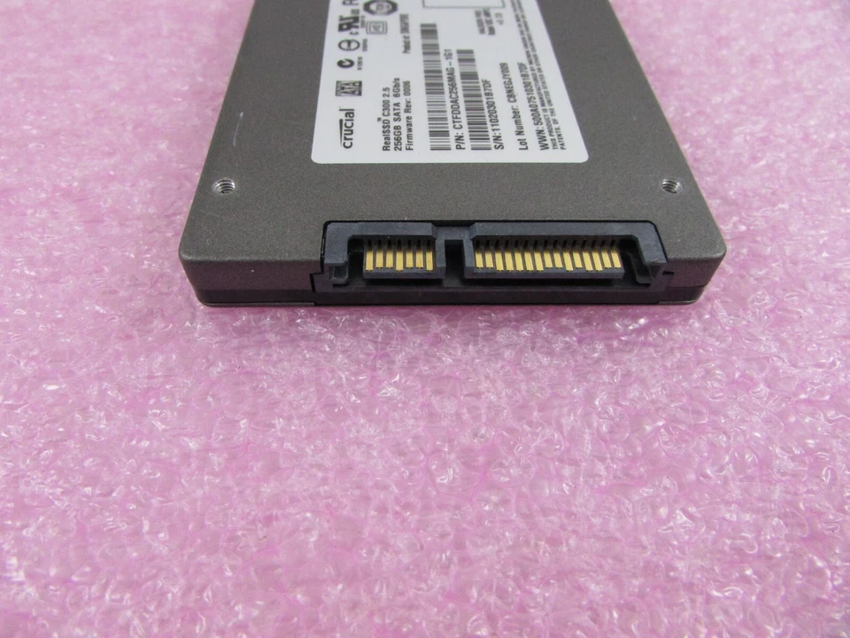 Crucial CTFDDAC256MAG-1G1 C300 Series 256GB 2.5" 6Gbps SATA Internal SSD - Image 4 of 4