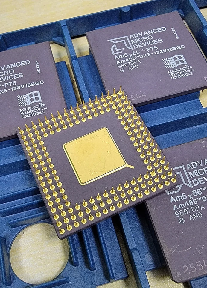 AM5X86-P75 AMD AM486DX5-133V16BGC CPU 32-Bit PGA168 - Image 3 of 4