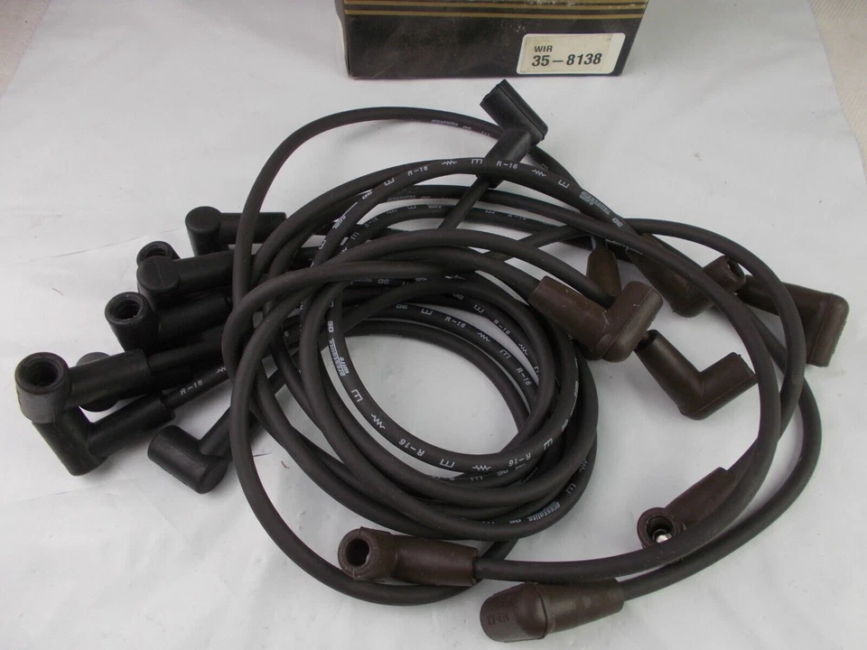 Juego de cables de bujía cables de encendido CARQUEST Gold 35-8138 se adapta; Chevrolet GMC Foto 2 de 4