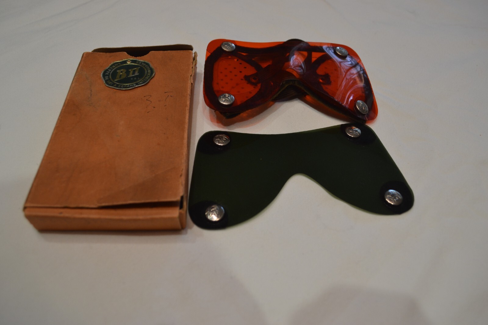 VERY OLD SKI GOGGLES INTERCHANGEABLE SCREEN BRAND… - image 1