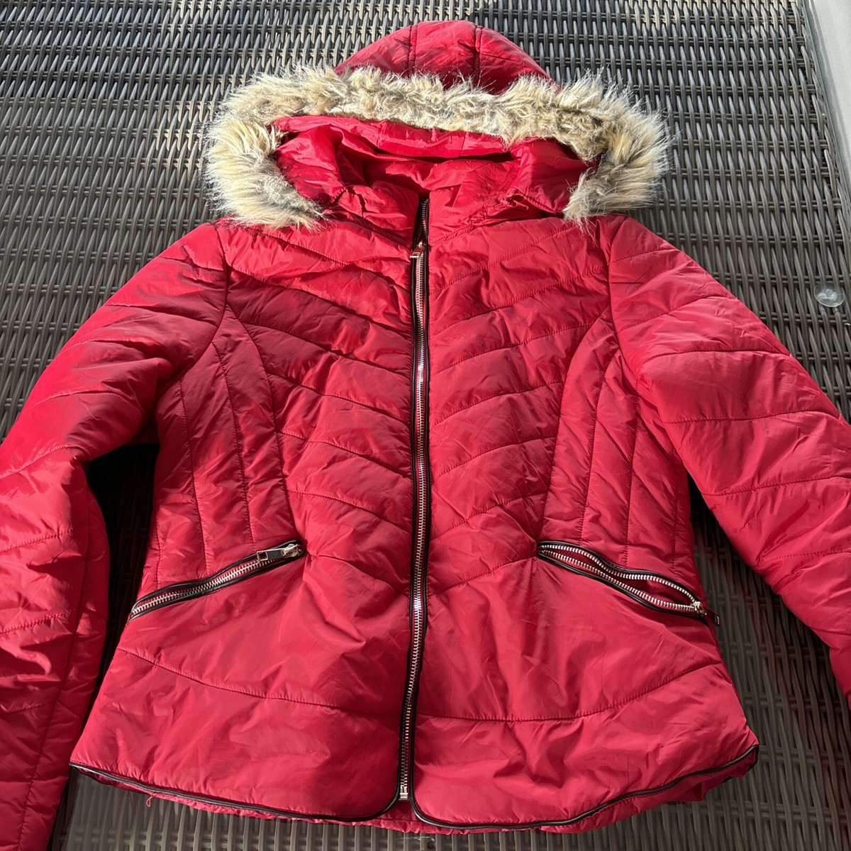 Red Puffer Large Puffer Jacket Puffer Size Large Red Hooded