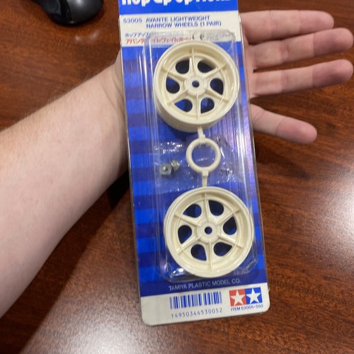 Tamiya White Avante Wheels HOP-UP OPTIONS 53005 Front Wheels - Picture 11 of 12
