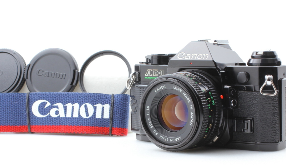 完動品 Canon AE-1 PROGRAM + NFD 50mm F1.8 Discover the versatile Canon AE-1 Program 50mm f/1.8 SC