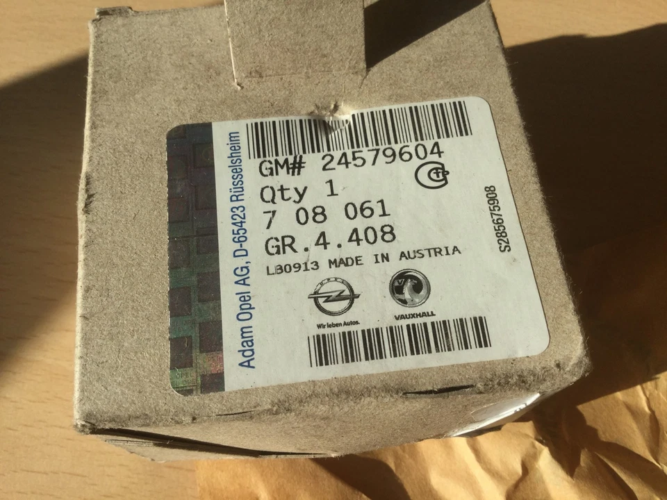 BNIB GENUINE VAUXHALL ASTRA ZAFIRA ADAM CORSA THIRD GEAR 41 TEETH 24579604 - Image 4 of 4
