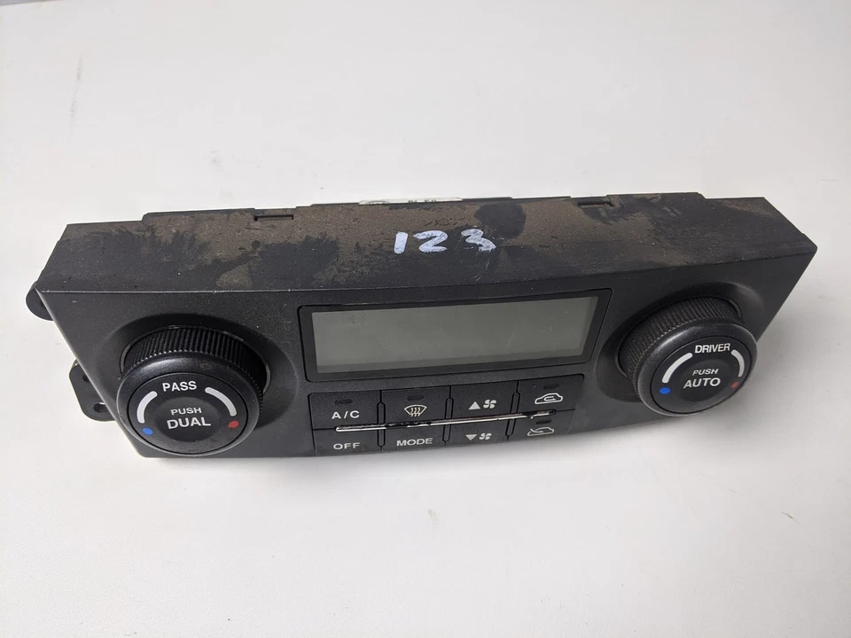 KIA SORENTO 2007 HEATER CONTROL PANEL 97250-3E760 - Image 2 of 3