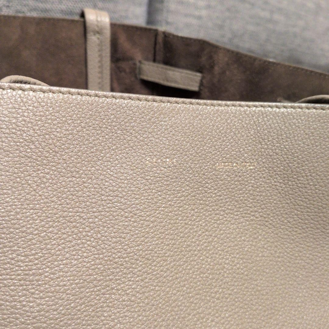 CELINE Cabas Phantom Structured Leather Tote Bag … - image 16