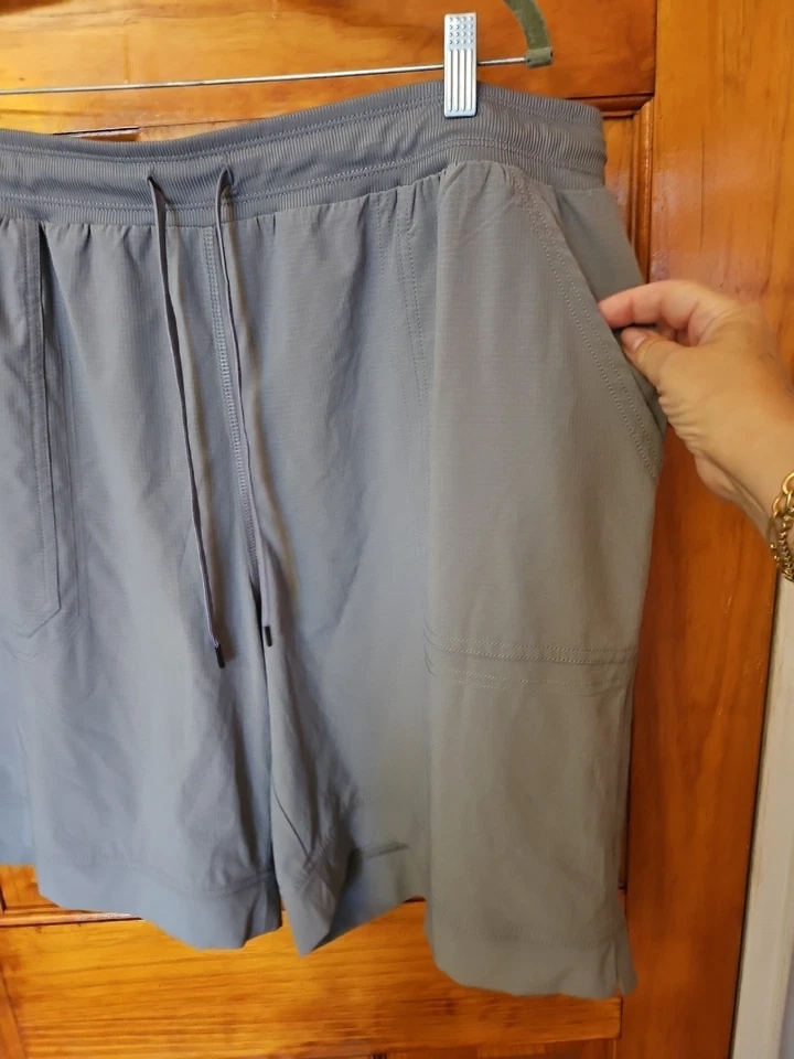 Bermudas cortas de tiro medio St. John's Bay para mujer talla 2X gris peltre colonial nuevas con etiquetas Foto 2 de 4