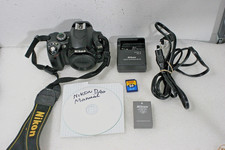 Used Nikon D40 6.1 MP , 2.5" DSLR BODY ONLY, Very good, Shutter 15115