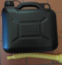 Halford plastic black fuel/ jerry can 5L, used once, immaculate cond.