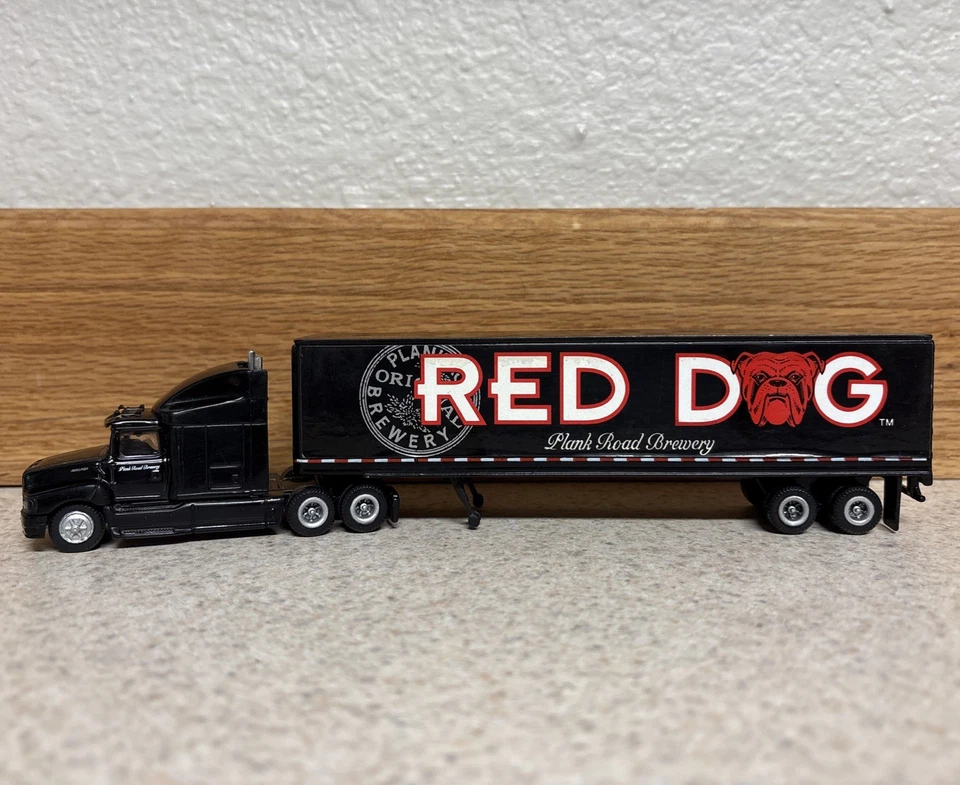 Vintage 1995 Road Champs HO Scale 1/87 Red Dog Beer Semi Ford Aeromax Diecast - Image 3 of 4
