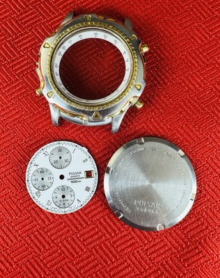 Pulsar Quartz Chronograph Watch Y182-6A40 White Dial 100m Japan Parts For Repair