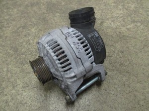 Lichtmaschine Generator Lima 120A 078903015F VW Passat 3B AUDI A4 B5 A6 4B