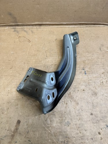 VW T-Cross Strebe Halter Kotflügel rechts Original 2GM821136