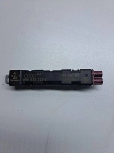 AUDI Q5 8R Antennenverstärker  8R0035225C 2.00 Petrol 132kw 2009 34991457