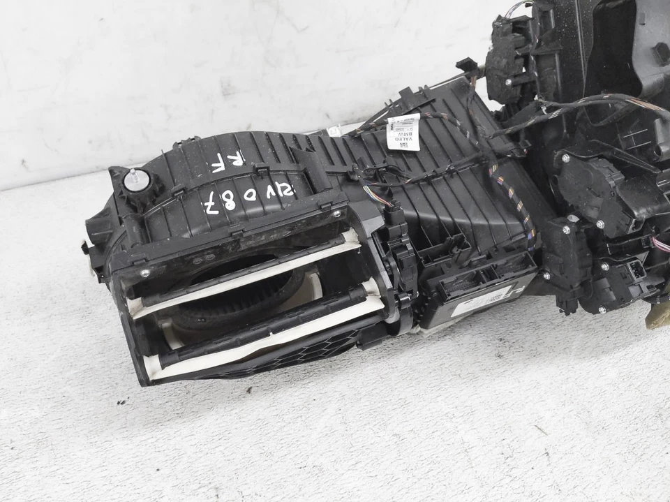 2012-2016 Bmw 328I седан передний ОВК переменного тока нагреватель сердечник 64-11-9-237-550 - Изображение 2 из 4