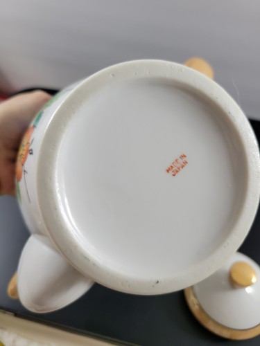 Vintage Japan Lusterware Porcelain Teapot Hand Painted Floral Design Gold Trim - Picture 8 of 12