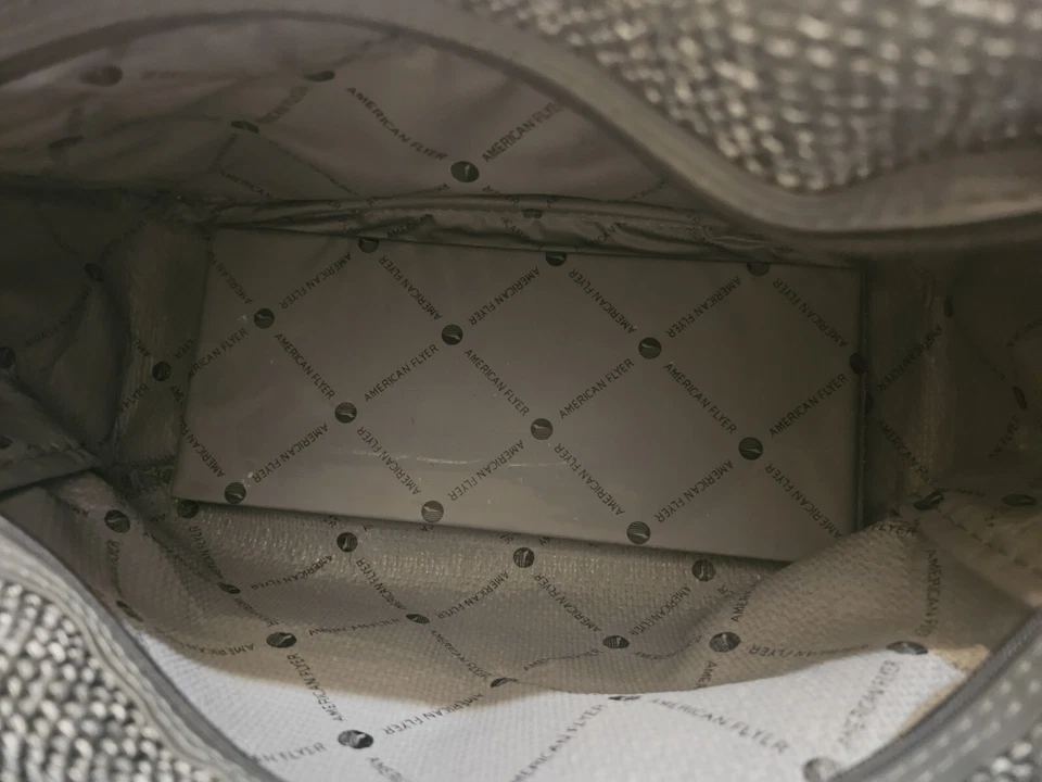 Bolso de Viaje American Flyer Equipaje de Mano con Correa de Hombro Ajustable Gris Foto 4 de 4