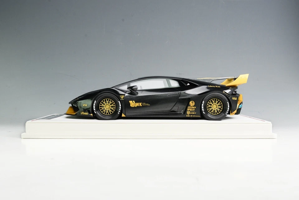 1/18 Ivy Models Lamborghini Huracan GT Liberty Walk Cuero Negro y Dorado 66 piezas Foto 2 de 4