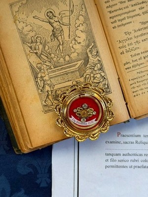+++ Shroud of Turin + Reliquary