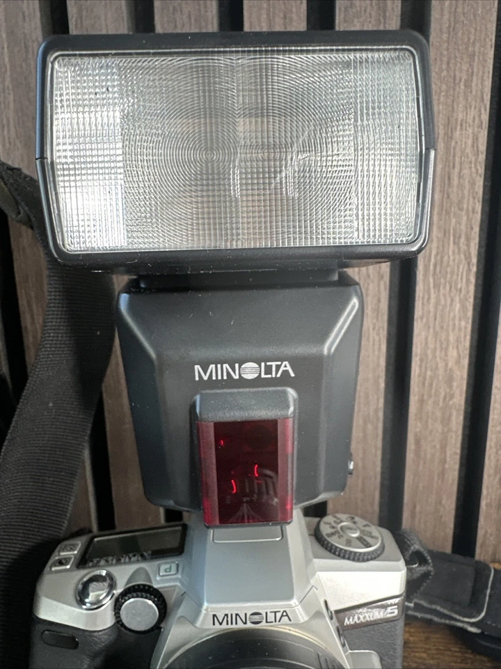 Minolta Maxxum 5 analoge Spiegelreflexkamera 35 mm NUR Gehäuse - Bild 4 von 4