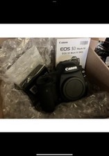 Canon EOS 5D Mark IV 30.4MP Digital SLR Camera - Canon Refurbished - Body