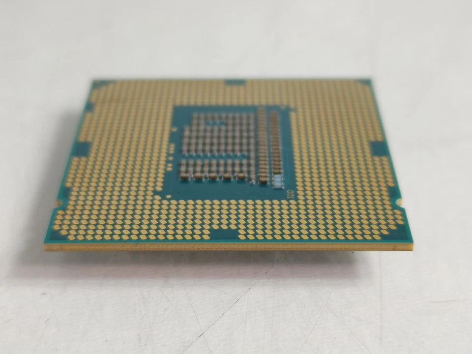 Procesador CPU de escritorio Intel Core i3-3225 3,3 GHz 5 GT/s LGA 1155 SR0RF Foto 3 de 4