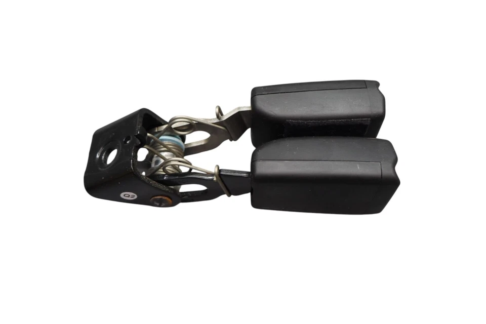 03-09 Mercedes W211 E550 E63 AMG Hebilla de cinturón de seguridad lado pasajero trasero derecho OEM Foto 4 de 4