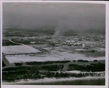 LG820 Original Schwarm & Sheldon Photo NOVA LAB Fort Lauderdale Florida Facility