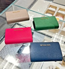 Michael Kors Women Medium Leather Bifold Zip Coin Credit Card Holder id Wallet