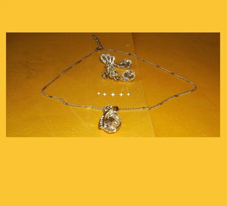 collana e orecchini. bellissima parure argento 925 con cristallo e strass.  - Immagine 2 di 2