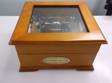 Vintage Mr Christmas Gold Label Winter Wonderland Wood Music Box Skating Scene