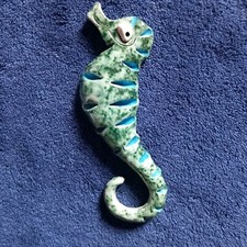 SELTENE KERAMIK WANDSKULPTUR Seepferdchen Handarbeit Keramik Ornament gr&uuml;n glasiert