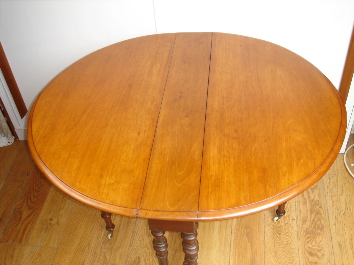 Victorian Sutherland Walnut drop leaf Table Circa 1850