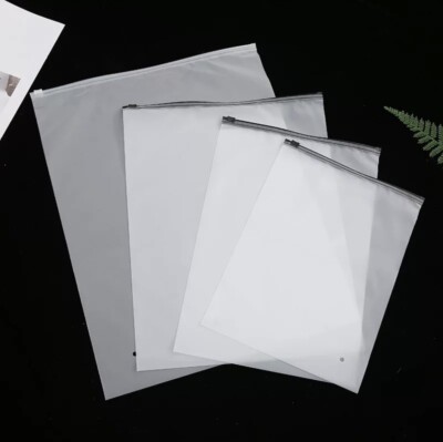 50 Stück mattierte matt Kleidung Reißverschlusstaschen Druckverschlussbeutel zur Aufbewahrung Größe 30*40 CM