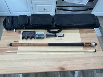 McDermott G213C Custom Cue of the Month May 2017