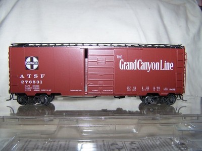 Kadee #4332 HO Scale 40' Steel PS-1 Boxcar, 6' Door ATSF(RTR)