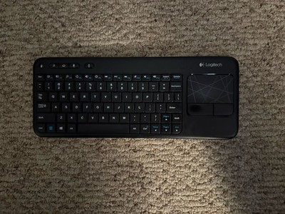 Logitech K400r Keyboard w/Trackpad + USB UNIFYING RECEIVER + Batteries