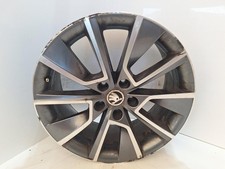 2017 SKODA OCTAVIA OCTAVIA 18" ALLOY 7.5 X 18 ET 43 WHEEL HAS MULTIPLE KERB MARK