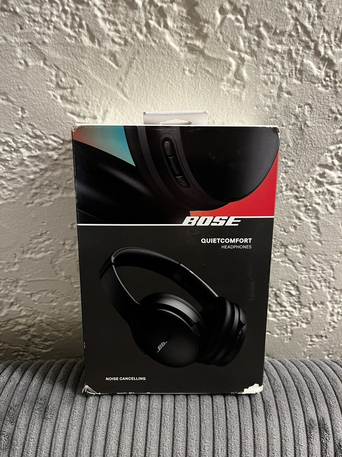 Bose Quietcomfort Noise Cancelling Headphones 884367-0100 *New Unopened*-image